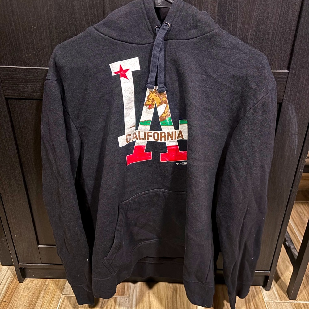 Dodgers California LA logo hoodie Size L